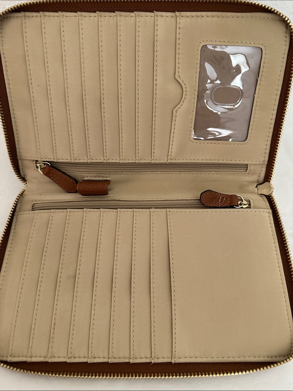 Kate Landry Clutch Wallet - Picture 5 of 6